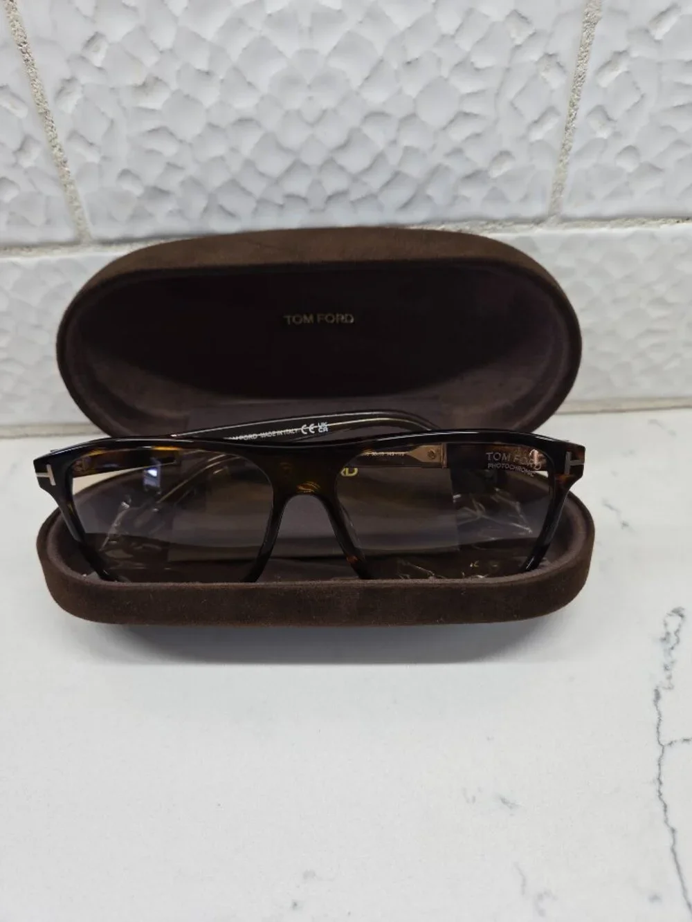 NWT Tom Ford Frances Dark Havana Photochromic Sunglasses TF1081/S Full Set